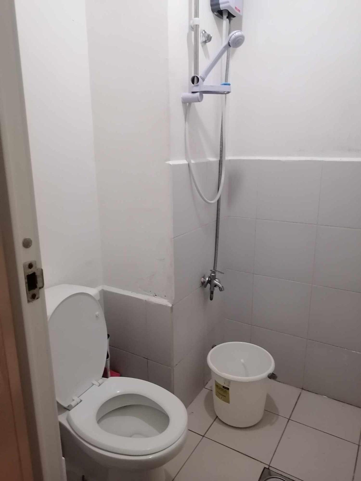 Dens Condotel Metro Manila マンダルヨン・シティ エクステリア 写真